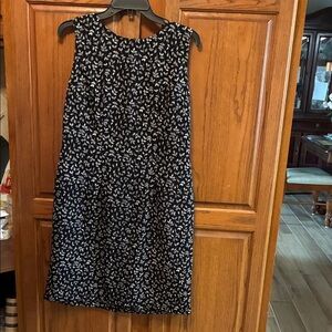 Dress Barn Black and White Leaf Print Midi Dress size 8 (says 10)